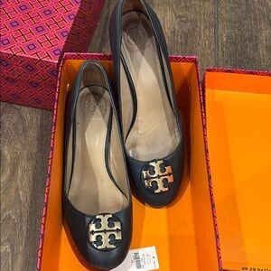 Tory Burch navy Leather Flats